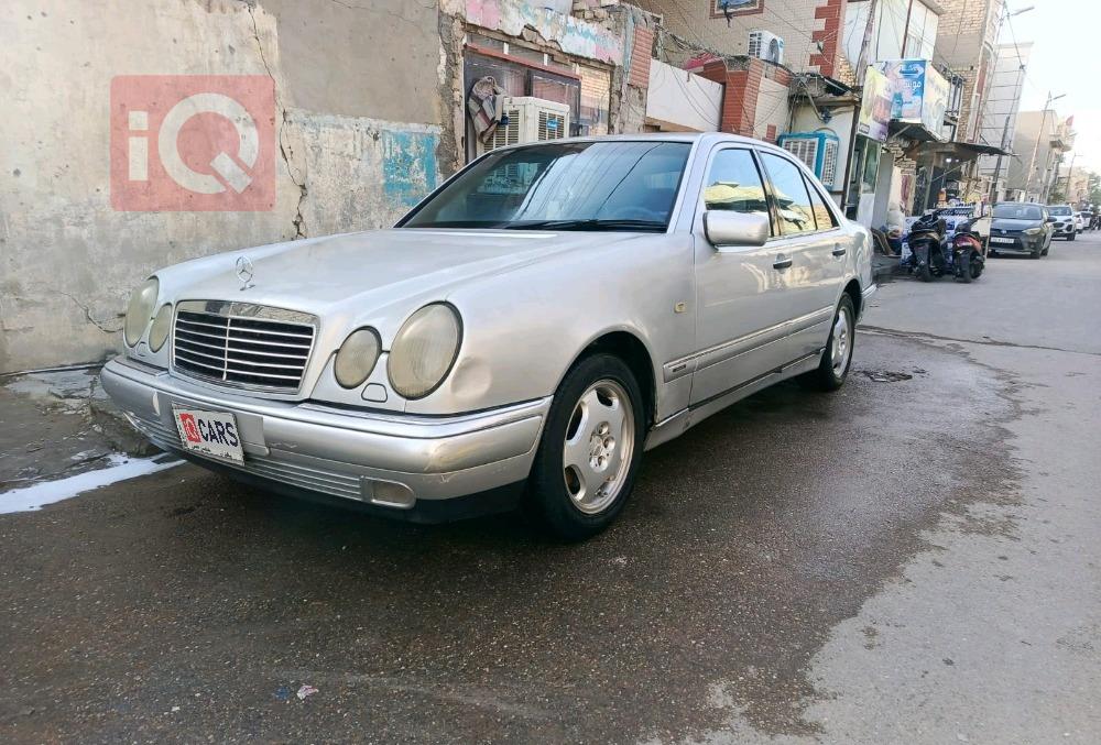 مرسيدس بنز E-Class